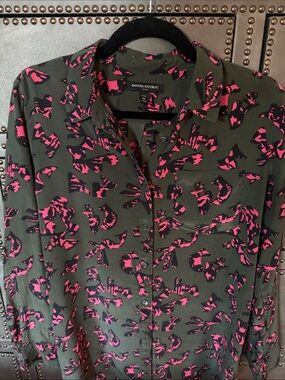 Banana Republic 100% silk Olive Green Button-Down with Hot Pink and Black Print